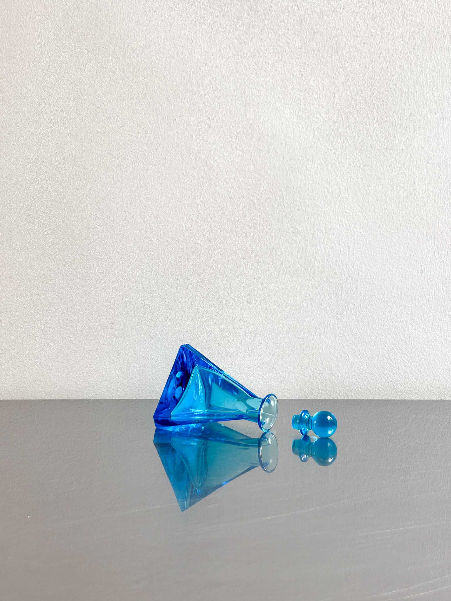 ampoule Cleopatra by artetica - Design from Milan