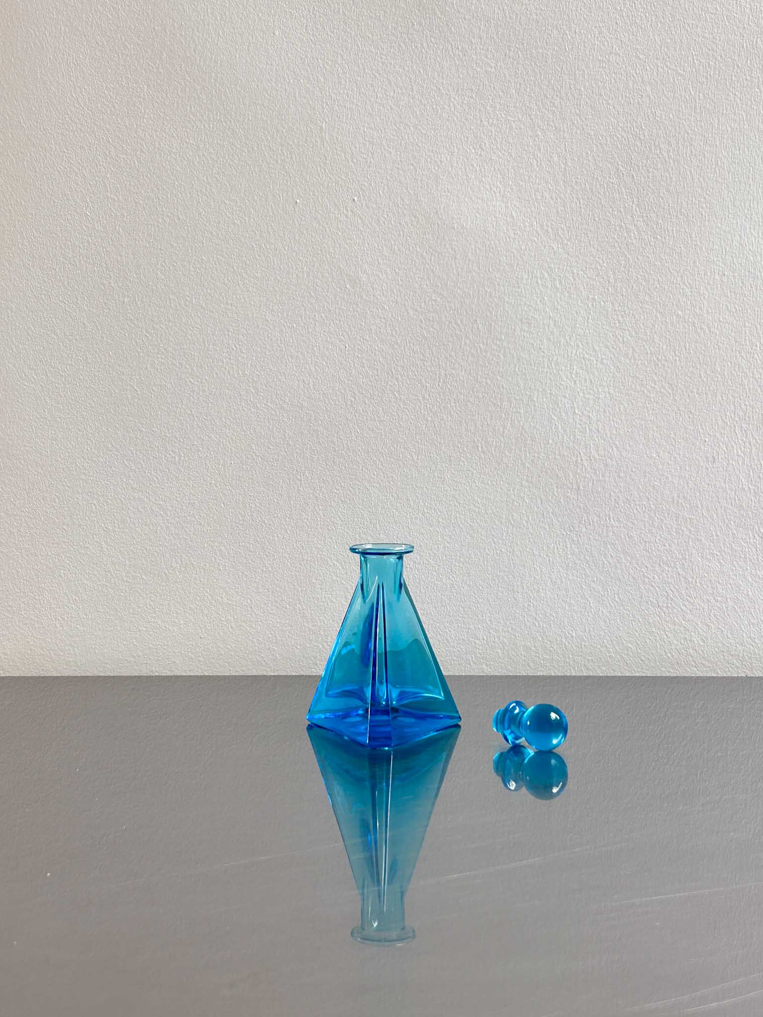 ampoule Cleopatra by artetica - Design from Milan