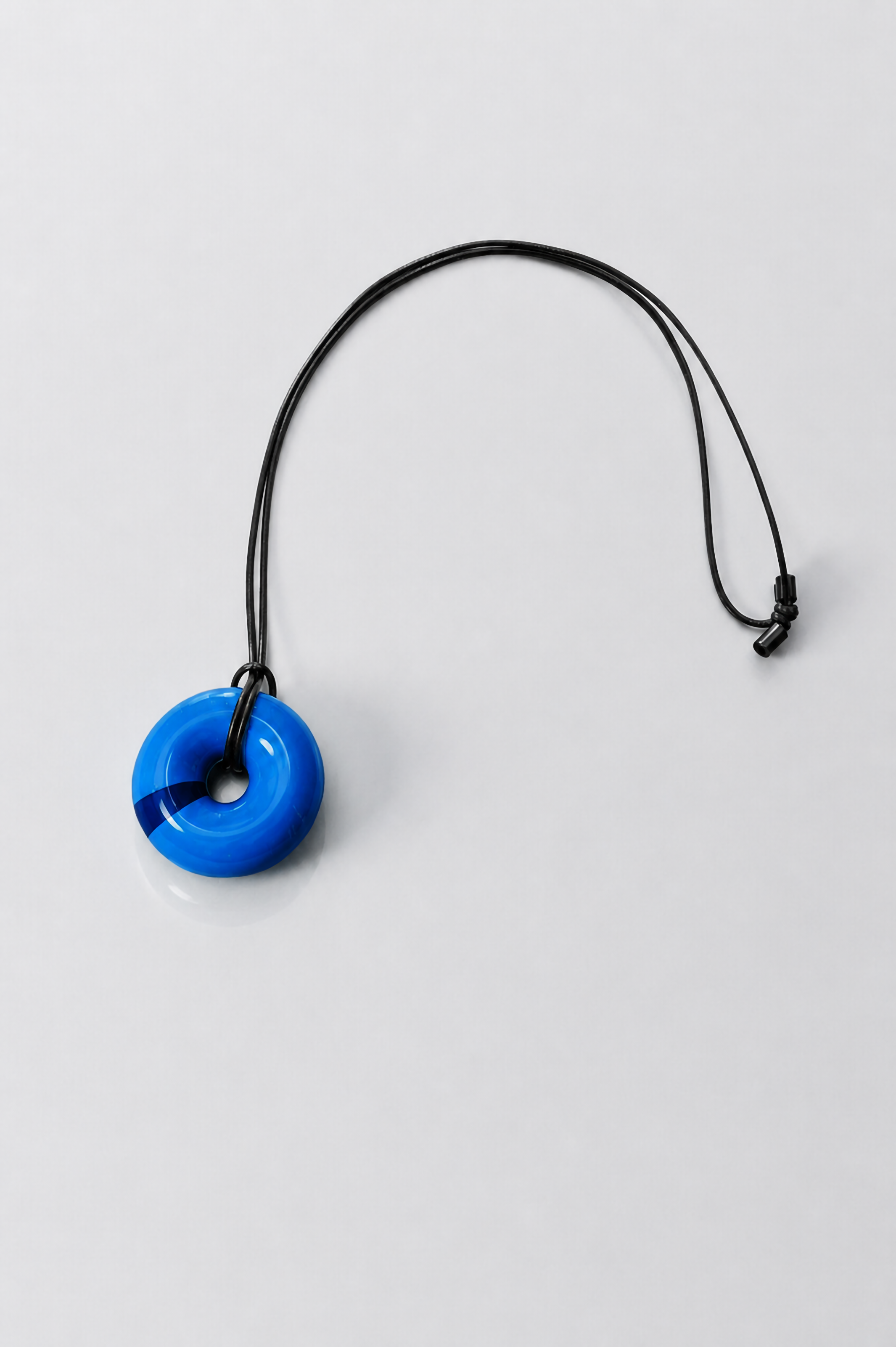 Loop pendant