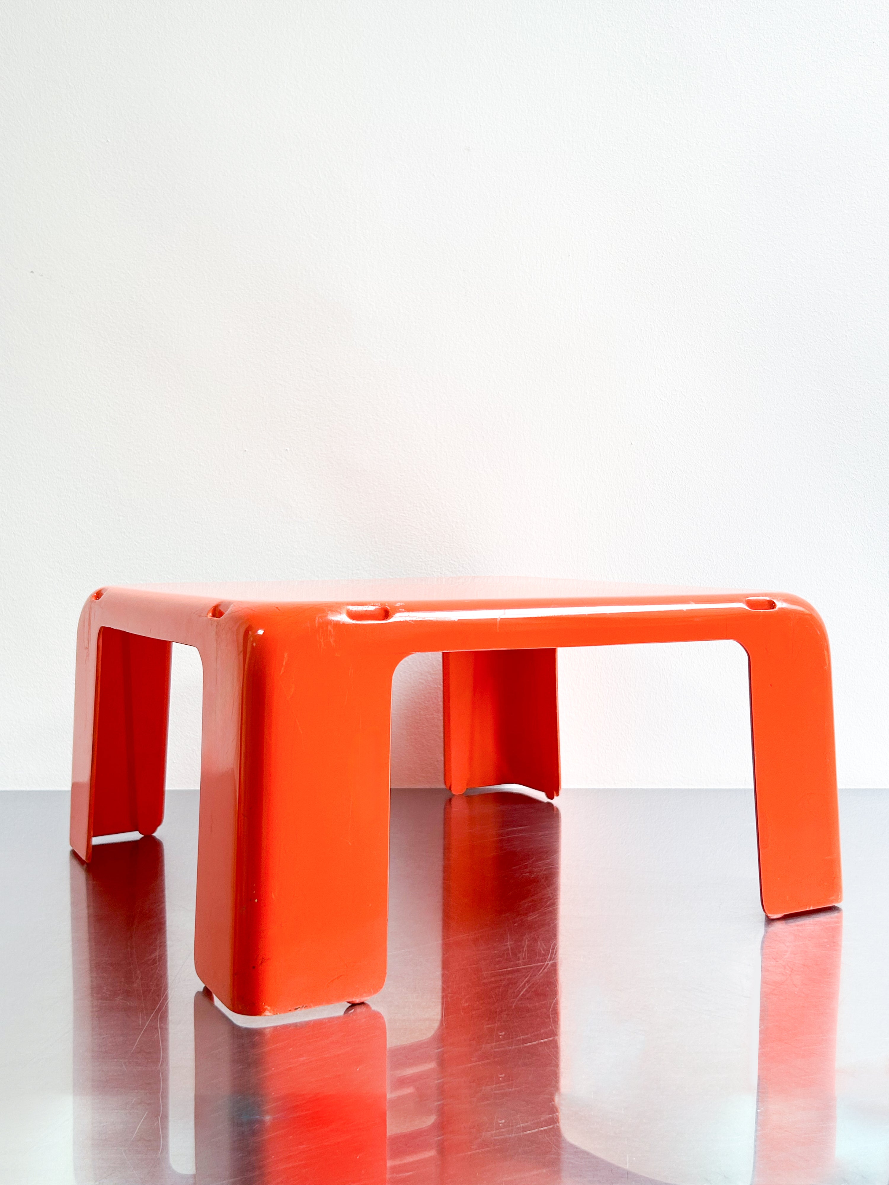 side table 4 Gatti by Mario Bellini