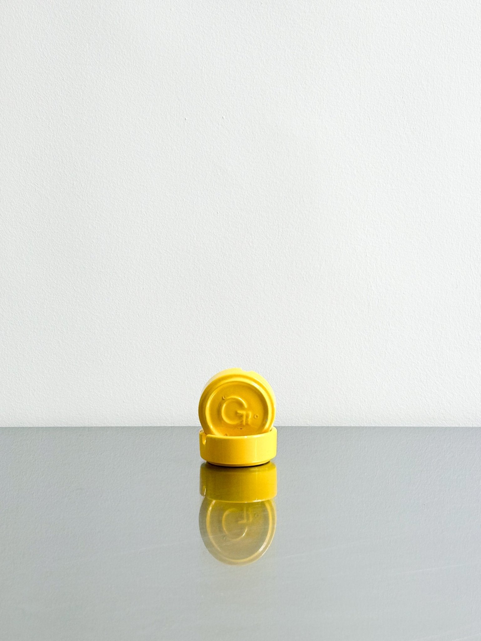 ashtray Gabbianelli by artetica - Design from Milan