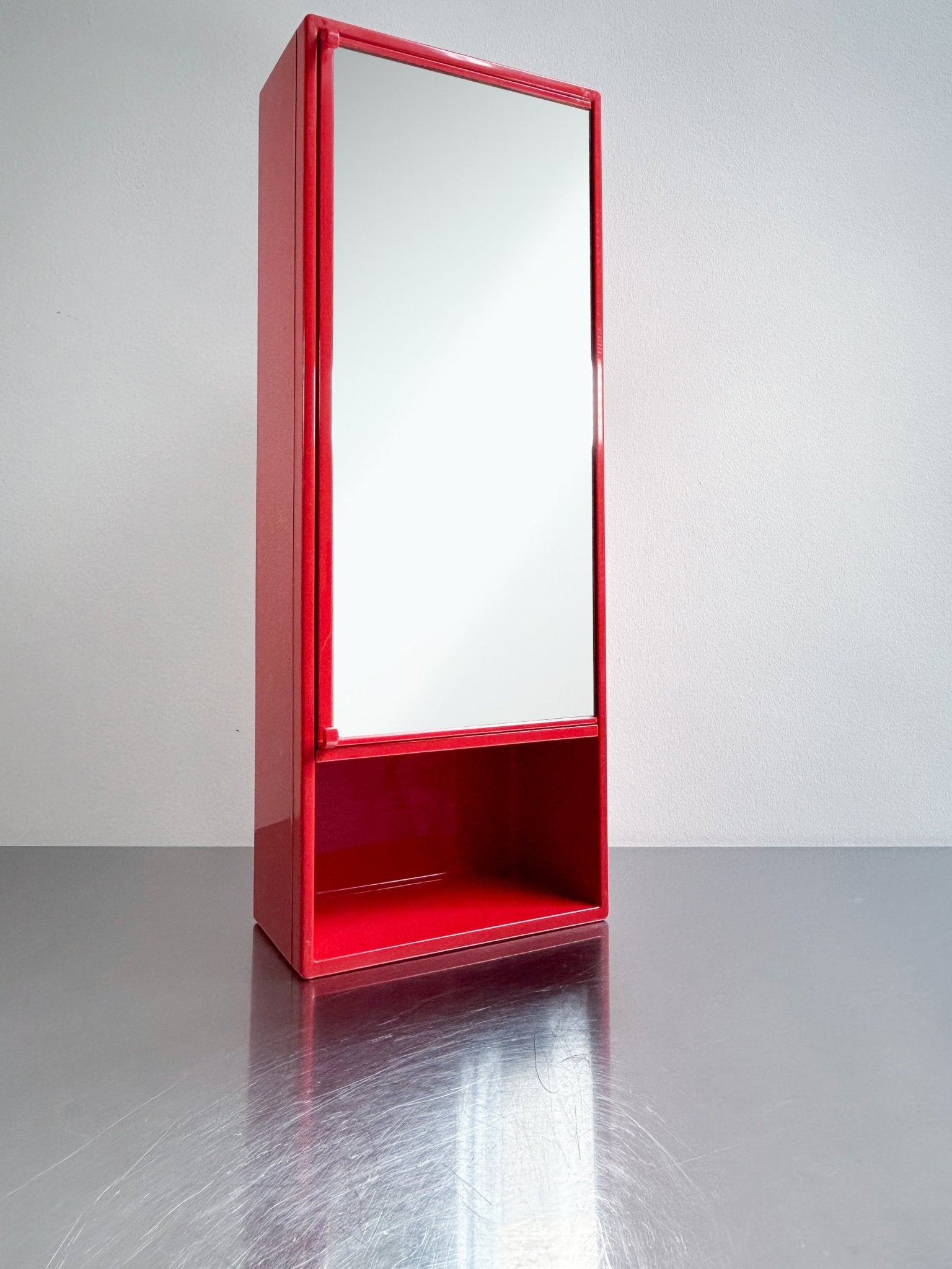 cabinet Olaf Von Bohr by artetica - Design from Milan