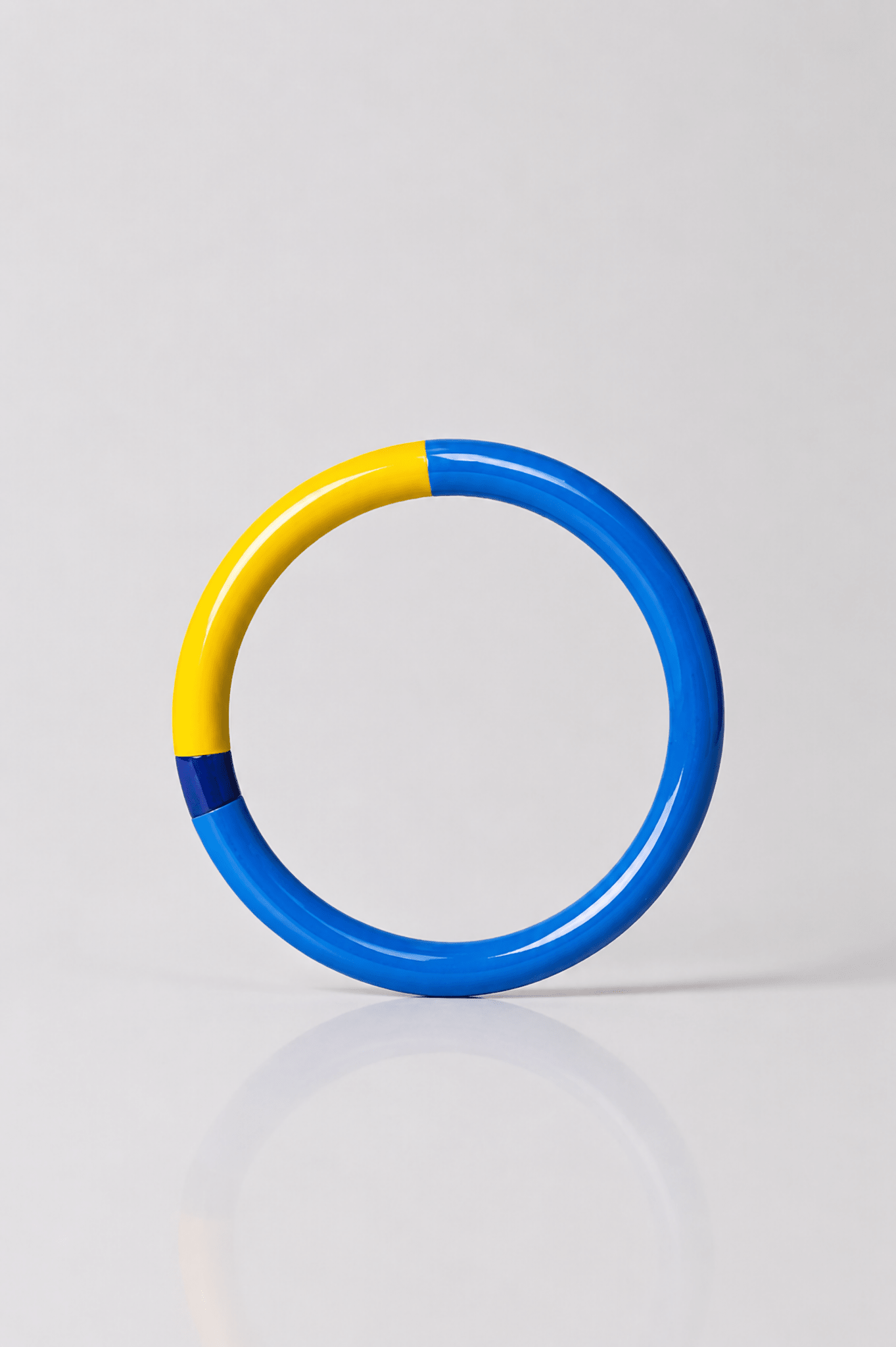 Hoop bangle by artetica - from Milan