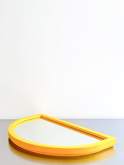 yellow mirror by Anna Castelli by artetica - Design from Milan